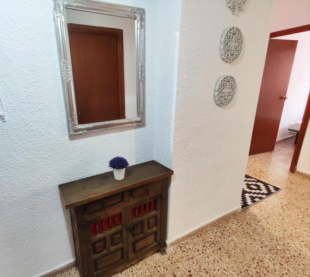 Nice Apartment Near The Port Of ซานตาโปลา ภายนอก รูปภาพ