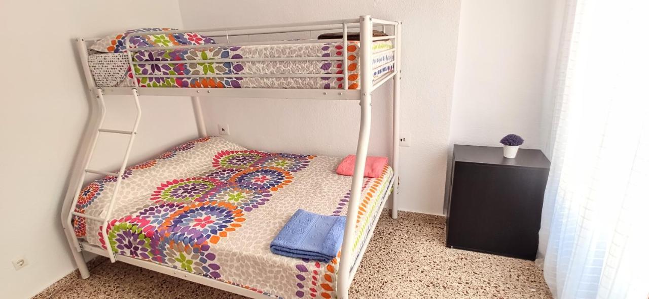 Nice Apartment Near The Port Of ซานตาโปลา ภายนอก รูปภาพ